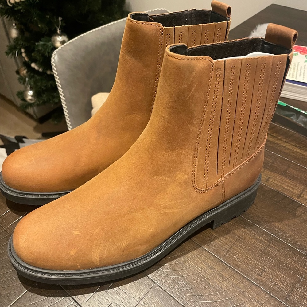 Never worn Clark boots